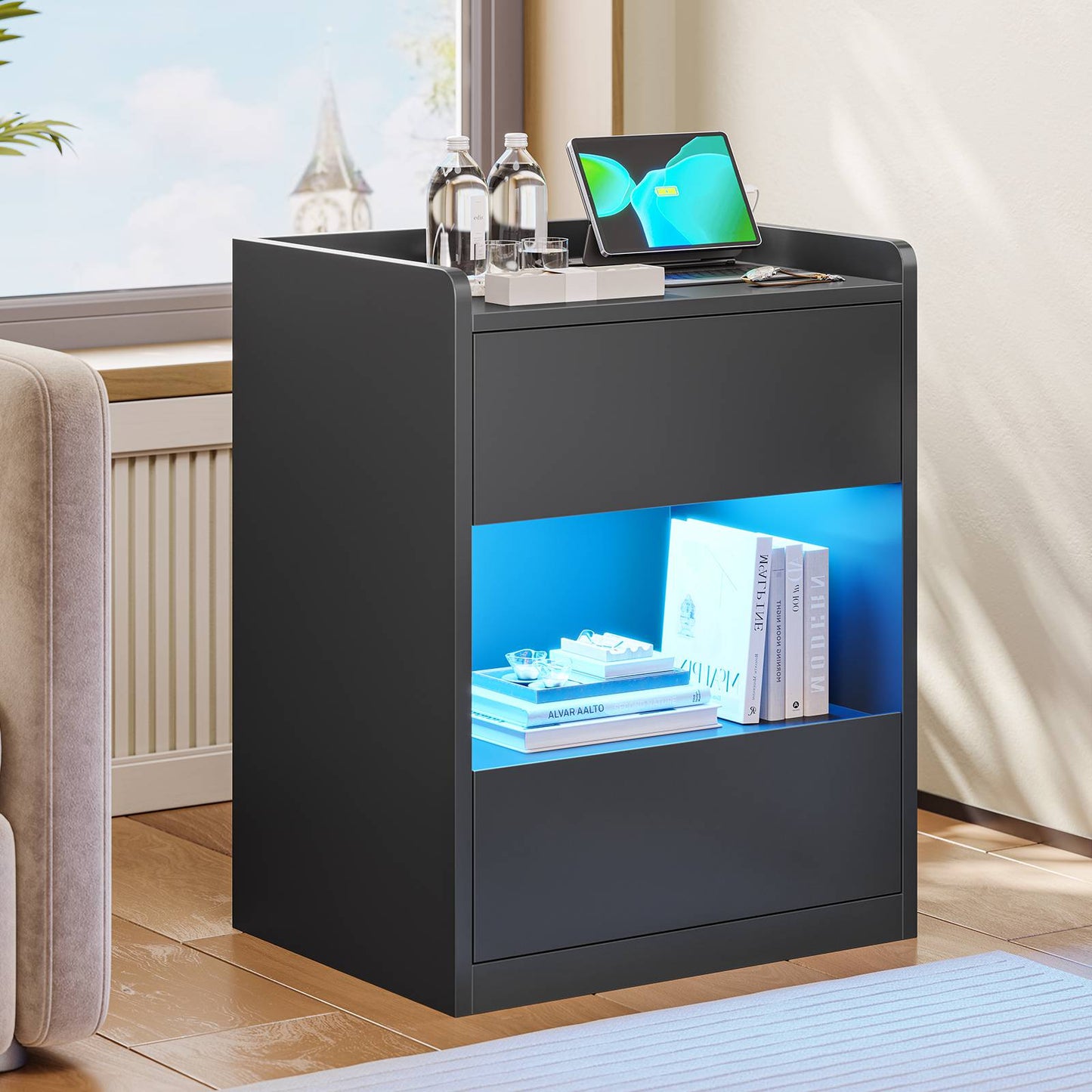 AOGLLATI Nachttisch mit LED-Beleuchtung und Ladestation Nachtschrank mit 2 Schubladen und 1 Fach Beistelltisch mit Steckdosen