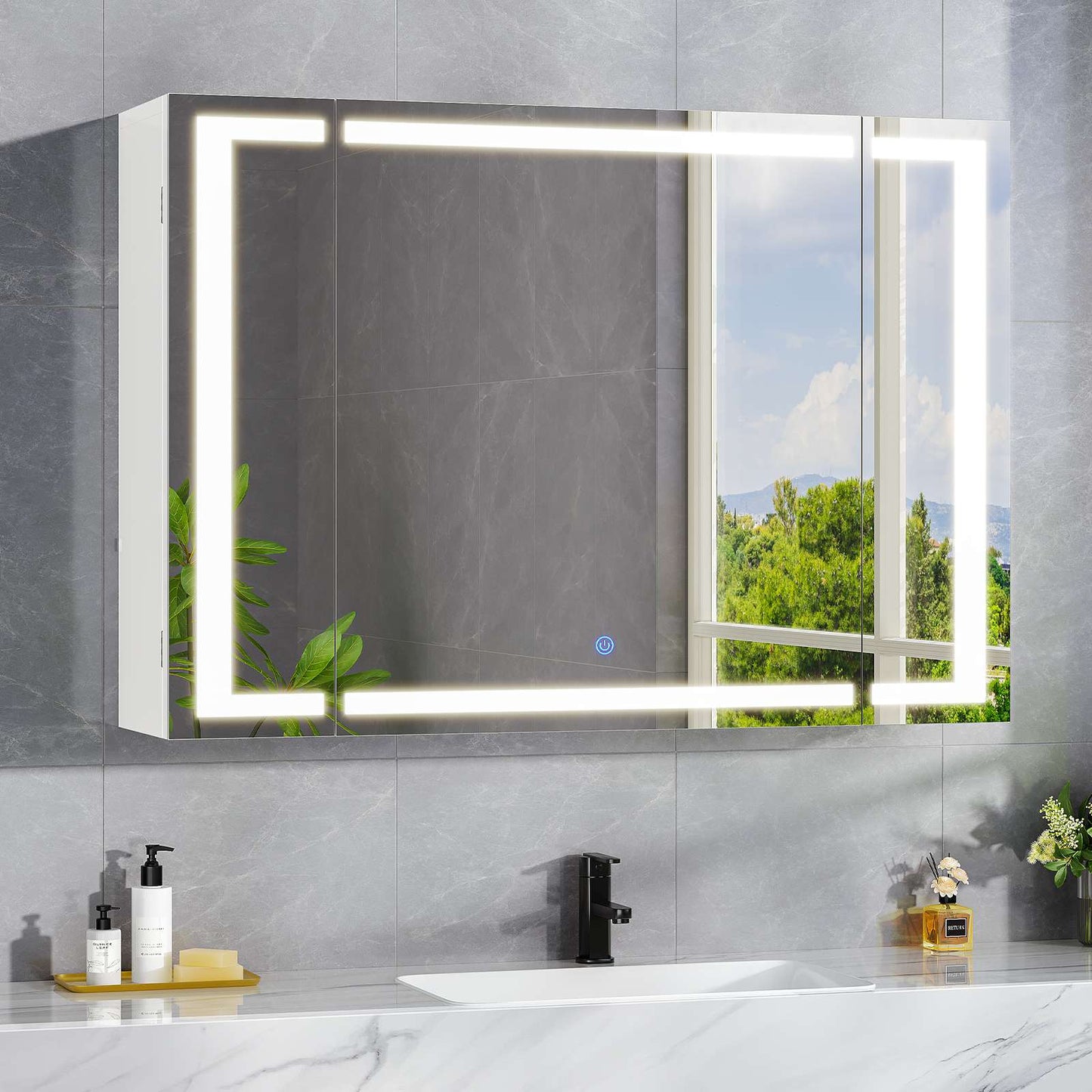 AOGLLATI Spiegelschrank Bad mit LED Beleuchtung & Steckdose 80x60x17 cm Badezimmer Spiegelschrank mit 3 Farben Dimmbar & HD Spiegel